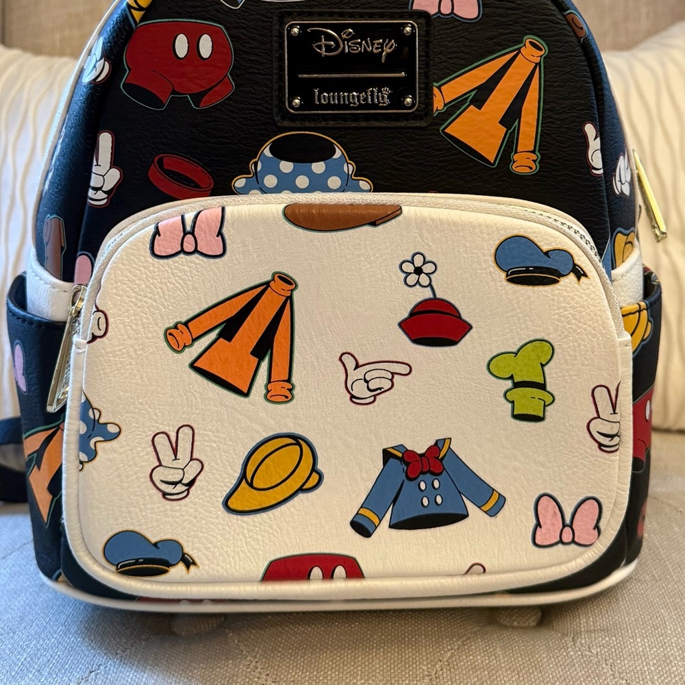 Disney Loungefly "Sensational Six" Outfits Mini Backpack - Picture 3 of 11
